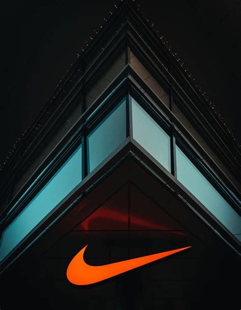 what is nike brand identity